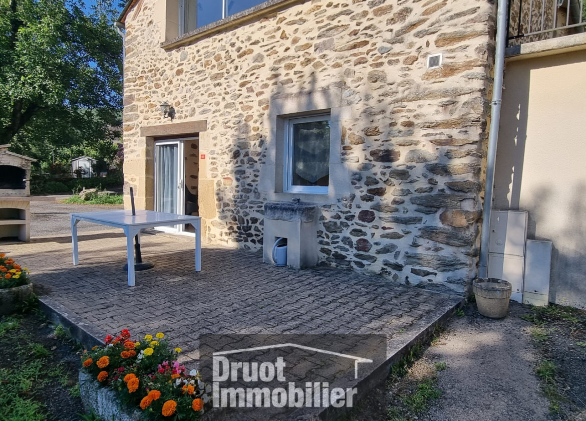 Appartement T3 meublé, en bordure de lac