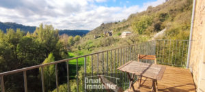 Bel ensemble immobilier rénové à 5 min d'Espalion