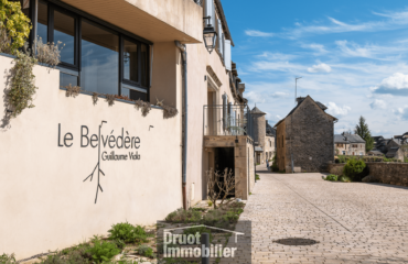 Ensemble immobilier professionnel de charme - Site touristique unique