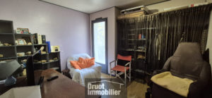 ESPALION, maison de ville, 4 chambres, terrain, garage.