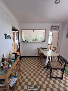 Maison avec cour attenante - LASSOUTS