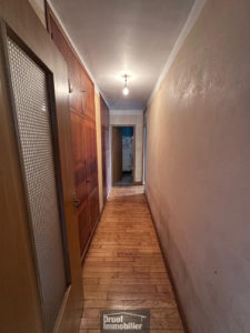 Maison avec cour attenante - LASSOUTS