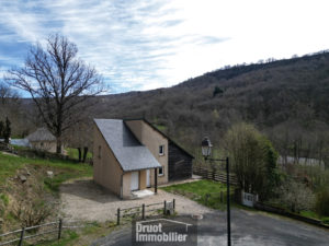 Maison de Type 4, terrain, garage, SAINT CHELY D'AUBRAC
