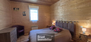Maison de Type 4, terrain, garage, SAINT CHELY D'AUBRAC
