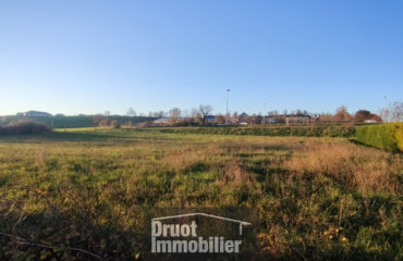 Terrain à bâtir de 2000 m2, à 8 min de BOZOULS