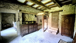 Ancien moulin, 8000 m2 de terrain, à 5 minutes de LAISSAC
