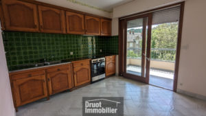 Appartement T2 avec BALCONS - GARAGE- St Geniez d'Olt et Aubrac