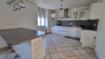 Appartement T4 Duplex - St Geniez d'Olt Aubrac - Rénové - cave