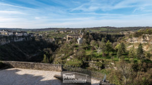Ensemble immobilier professionnel de charme - Site touristique unique