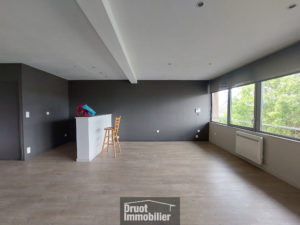 Local professionnel (surface modulable) - situé sur l'axe principal de La Primaube