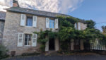 MAISON avec jardin et terrain. - Ancienne Auberge - Secteur Laissac