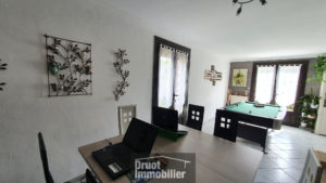MAISON ST GENIEZ D'OLT -TERRAIN 670m2 - GARAGE