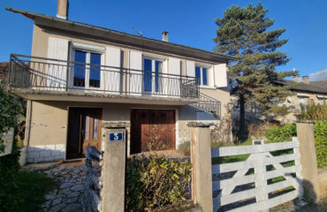 MAISON - TERRAIN - GARAGE St Geniez d'OLt Aubrac