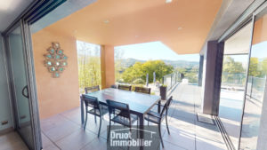 Villa Valady 190m2 habitables - 4400m2 de terrain