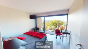 Villa Valady 190m2 habitables - 4400m2 de terrain