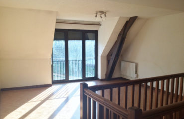 Appartement duplex T5 avec terrasse et grand garage, centre ville