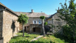 Corps de ferme avec grange et terrain