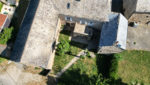 Corps de ferme avec grange et terrain
