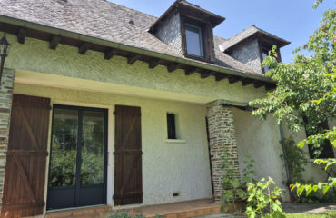 ESPALION, maison de Type 7, 150 m2 - terrain de 749 m2