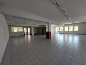 Local commercial 179m2 avec parking - Grande visibilité - RODEZ