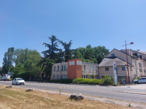 Local commercial 179m2 avec parking - Grande visibilité - RODEZ