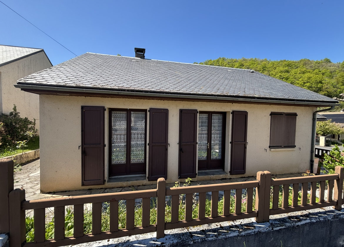 Maison T3 de plain-pied, garage, jardin, 10 min d'ESPALION