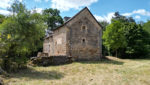 Maison ancienne à rénover avec terrain