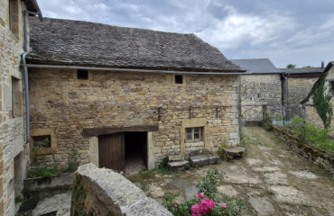 Maison T5 de 120 m2, garage, grange/étable, terrain de 1100 m2