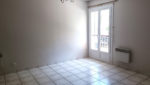 Appartement de type 2 dans résidence avec ascenseur.