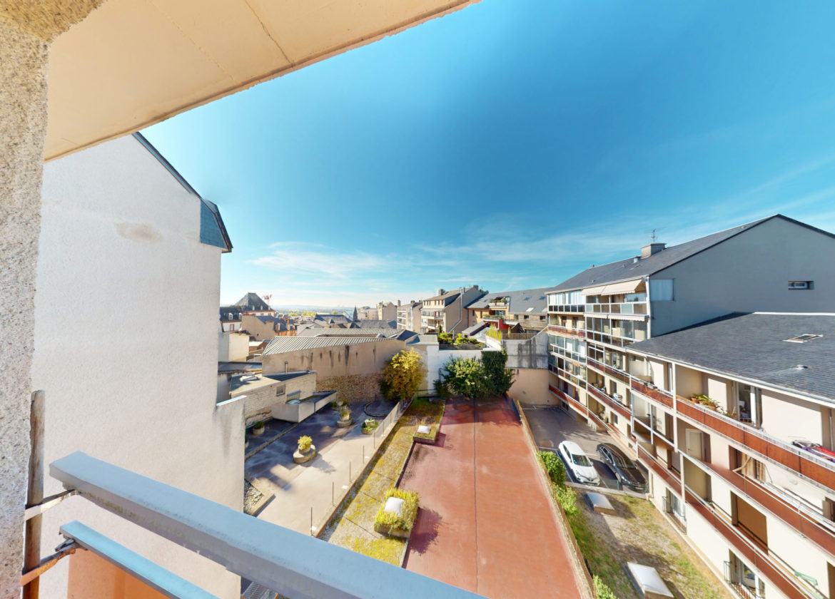Grand appartement Garage + cave + ascenseur Centre ville Rodez