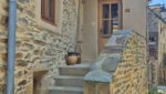 Maison de Type 3, rénovée, coeur de village à ESTAING