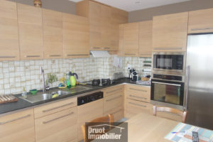 Maison T6 de ville avec garage