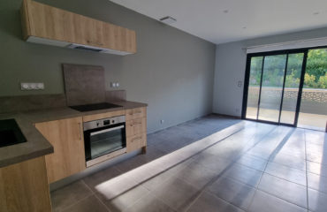 APPARTEMENT T2, NEUF - adapté mobilité réduite -TERRASSE- JARDIN