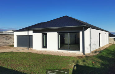  Maison T5 plain pied de 2021 - 600 m2 de terrain - Garage double