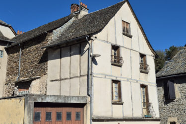 EXCLUSIVITE, maison de village, ESTAING, à rénover