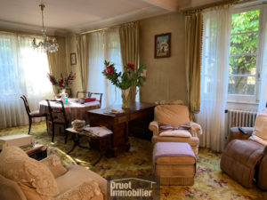 Immeuble - Pavillon composé de 3 logements - RODEZ (12)