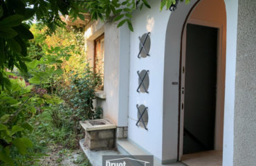 Immeuble - Pavillon composé de 3 logements - RODEZ (12)