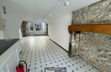 Local centre ville LAGUIOLE