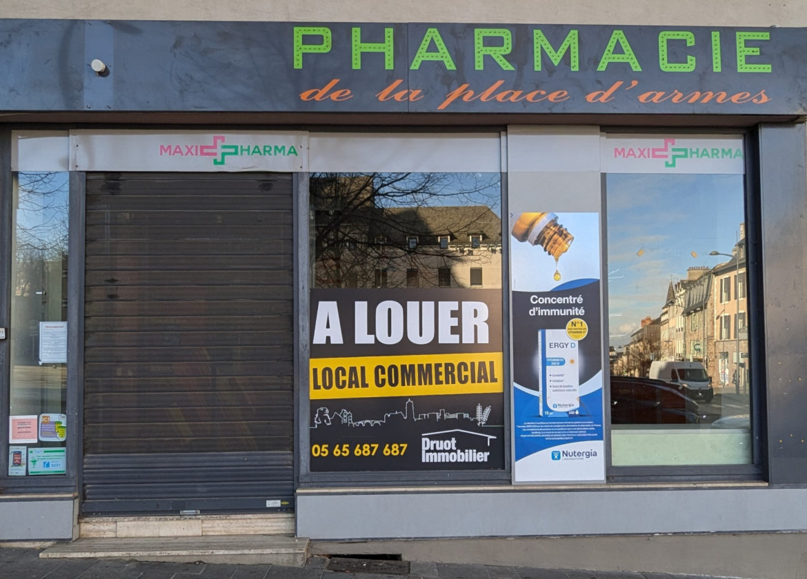 Local commercial 115m2 - Place d'Armes - RODEZ