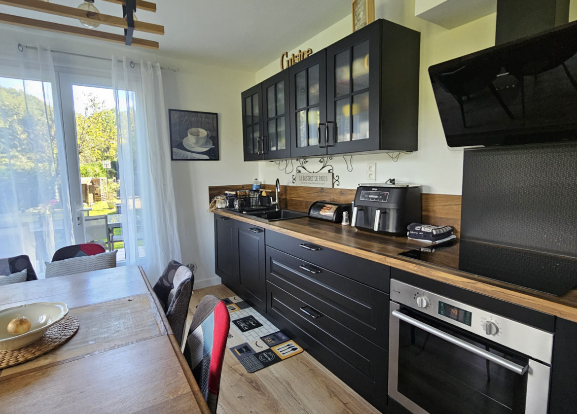 MAISON 110m2 - GARAGE TERRAIN - ST GENIEZ D OLT ET D AUBRAC