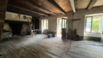 Maison ancienne à rénover avec terrain