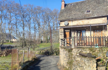Maison de village, dépendances, terrain non attenant, SAINT COME D'OLT.