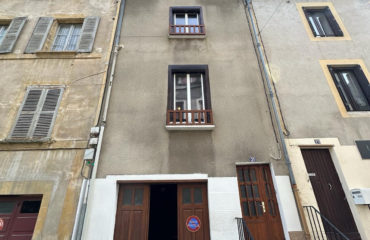 Maison de ville centre ESPALION