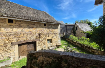 Maison T5 de 127 m2, garage, grange/étable, terrain de 1100 m2