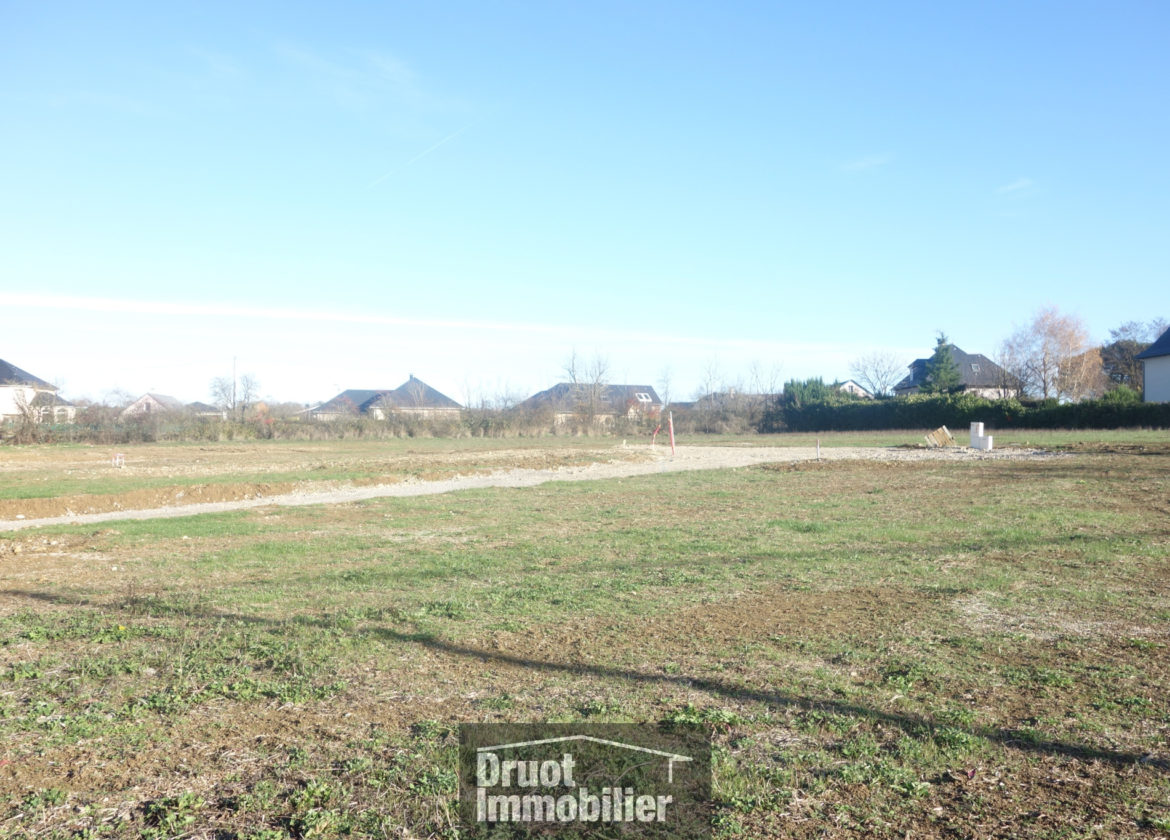 Terrains à bâtir de 1151m2 à Souyri