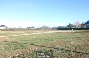 Terrains à bâtir de 1151m2 à Souyri