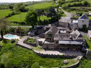 Ensemble immobilier en pierres - Coubisou