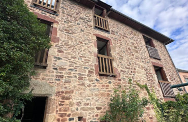 Ensemble immobilier LASSOUTS