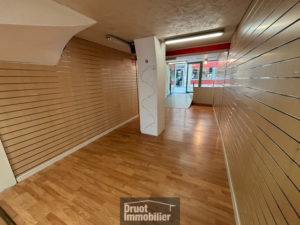 Local commercial au coeur de ville