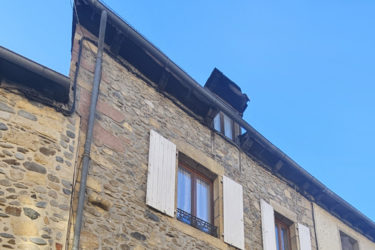 Maison coeur de village St Geniez d'Olt